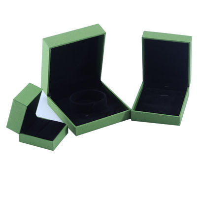 Boîte à bijoux en carton écologique en carton vert