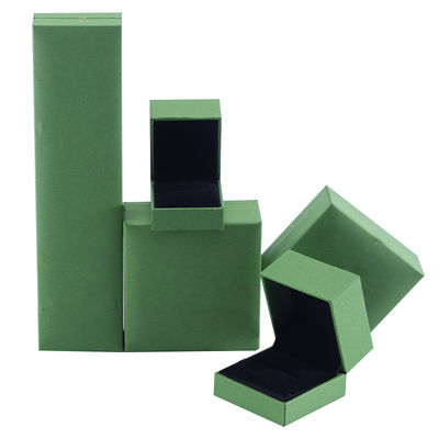 Boîte à bijoux en carton écologique en carton vert