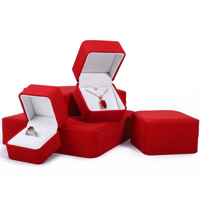 Boîte d'emballage de collier de luxe personnalisé en cuir PU rouge avec doublure de velours et Contactez-nous