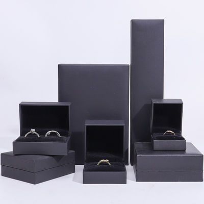 Boîte à bijoux en carton écologique à double face noir personnalisable