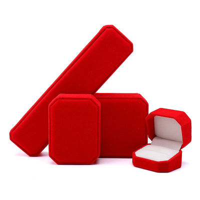 Package de bijoux Flannelette rouge Boîte de taille personnalisée pour collier Bracelet et bague