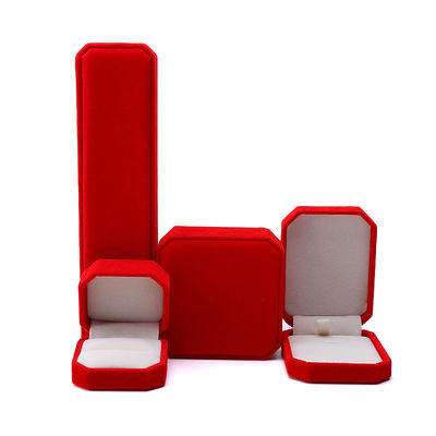 Package de bijoux Flannelette rouge Boîte de taille personnalisée pour collier Bracelet et bague
