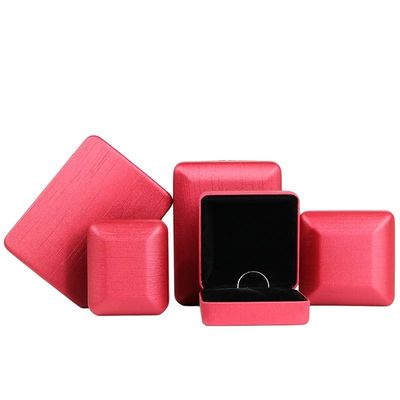 Boîte de bijoux en cuir en PU rouge pour bagues et ensembles personnalisés