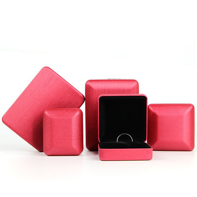 Boîte de bijoux en cuir en PU rouge pour bagues et ensembles personnalisés