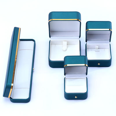 Boîte à bijoux en cuir de luxe faite à la main pour les accessoires de finition