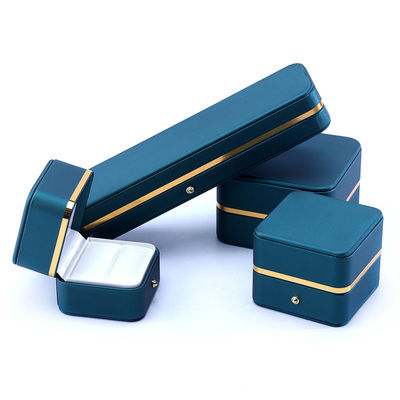 Boîte à bijoux en cuir de luxe faite à la main pour les accessoires de finition