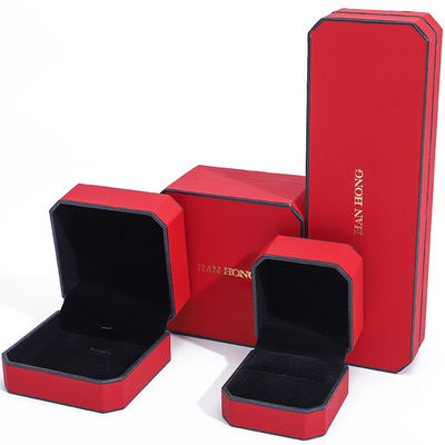 Boîte de bijoux en velours rouge pour bracelet de luxe Boucles d'oreilles Collier