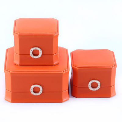 Boîte d'emballage de bijoux en cuir PU carré orange pour bracelet de collier et bague de mariage