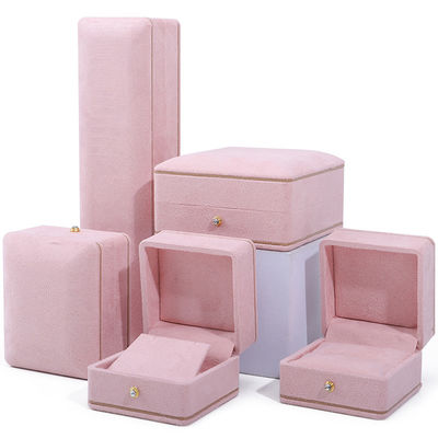 acheter Boîte de bijoux rose rectangulaire pour emballage personnalisé de bracelets, colliers et anneaux online manufacture