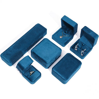 Fabrication en gros vente chaude Luxe Jewellery Box personnalisé Logo personnalisé haut de gamme Collier bleu Bracelet Boucles d'oreilles Anneau Emballage Coffret de bijoux de velours