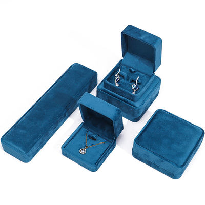 Fabrication en gros vente chaude Luxe Jewellery Box personnalisé Logo personnalisé haut de gamme Collier bleu Bracelet Boucles d'oreilles Anneau Emballage Coffret de bijoux de velours