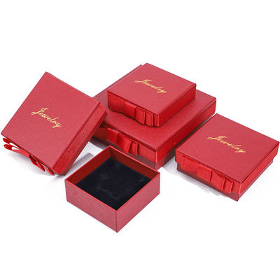 Logo personnalisé Boîte de bijoux en papier rouge pour colliers boucles d'oreilles anneau rectangle fait à la main