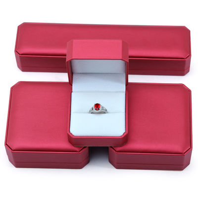 Boîte d'emballage de bijoux de luxe personnalisée en cuir rouge fait à la main
