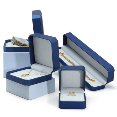 Boîte à bijoux en cuir convexe de la marine boîte à emballage de luxe durable