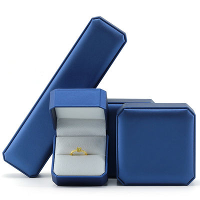 Boîte à bijoux en cuir convexe de la marine boîte à emballage de luxe durable