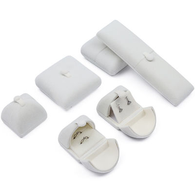 Boîte cadeau de bijoux en velours blanc exquis Boîte d'emballage de luxe pour pendentif d'anneau