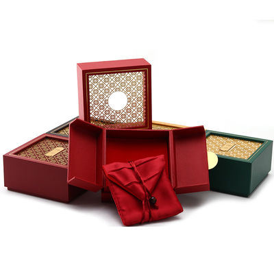 Boîte d'emballage de bijoux en papier carton de style ancien avec décor texturé