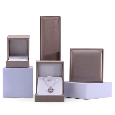 Finition de pinceau de kaki Joaillerie en faux cuir Packaging de luxe Set de boîte de velours