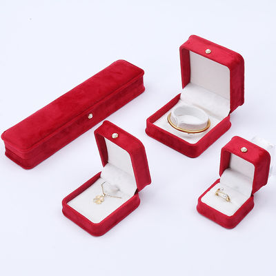 Vente en gros Fabrication de bijoux en velours de luxe Emballage Boîte Logo personnalisé Collier Bracelet Boucles d'oreilles Anneau Emballage en velours rouge Boîte à bijoux