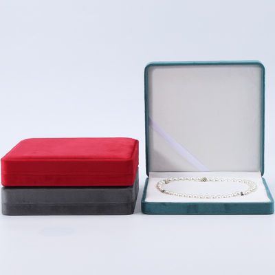 Collier en velours doux à plusieurs couleurs