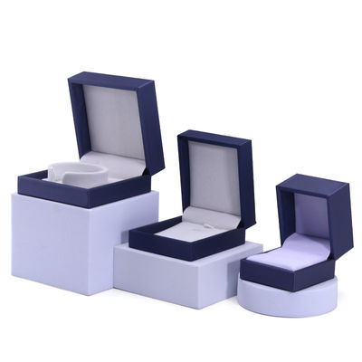 Pinceau finition douce faux cuir bijoux boîte de rangement Package pour les anneaux pendentif