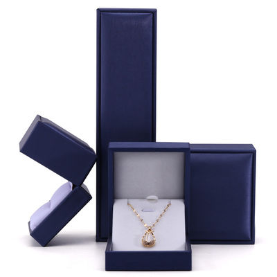 Pinceau finition douce faux cuir bijoux boîte de rangement Package pour les anneaux pendentif