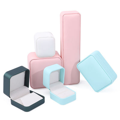 Boîte de rangement de bijoux en cuir en PU à toit convexe multicolore