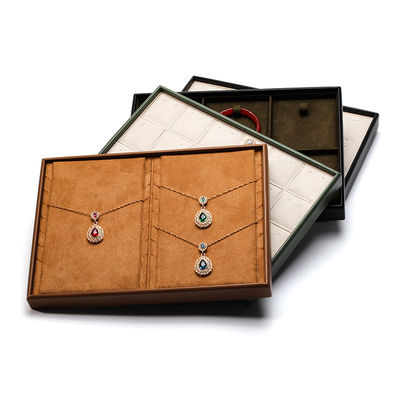 Dispositif de grande capacité en cuir en PU pratique pour les bijoux