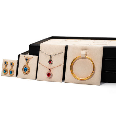 Compartements multiples plateau d'affichage de bijoux en cuir PU revêtement souple accessoires d'exposition