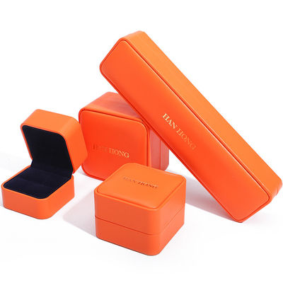 Emballage à chaud en faux en cuir lisse en joaillerie