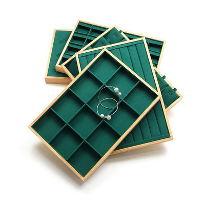 Plaque d'affichage de bijoux en bois personnalisé Compartiments multiples pour les oreillettes d'anneau Pendentif
