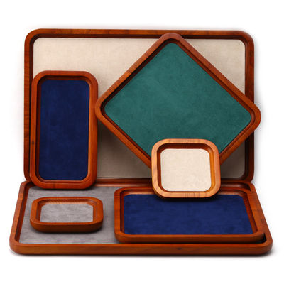 Display de bijoux en bois massif à revêtement multicolore