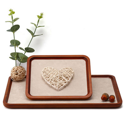 Display de bijoux en bois massif durable Display de bijoux en bois massif