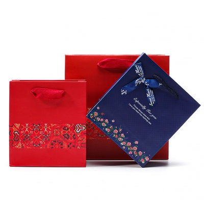 Espace spacieux Sac en papier carton dur pour les bijoux Boîte d'emballage cadeau