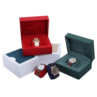 Boîte d'emballage de montres en plastique brillante et lisse avec un motif en cuir élégant