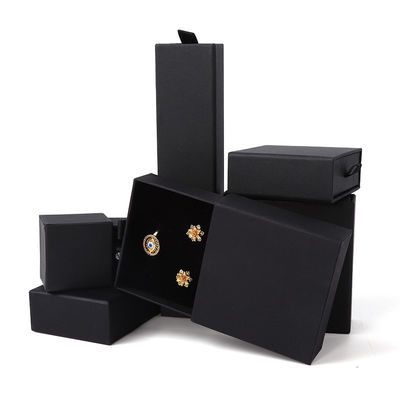 Fabrication en gros Eco-friendly cadeau de luxe Box de bijoux personnalisé Logo personnalisé Anneau Collier Boucle d'oreille Bracelet Emballage Carton noir Papeterie tiroir Box de bijoux