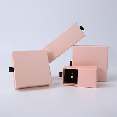 acheter Fabrication en gros Eco-friendly cadeau de haute qualité Box de bijoux personnalisé personnalisé Ring Collier Boucle d'oreille Bracelet Emballage rose Carton papier tiroir Jeuilleux Box avec logo online manufacture