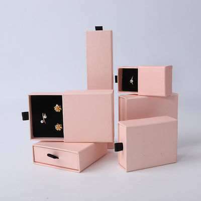 Fabrication en gros Eco-friendly cadeau de haute qualité Box de bijoux personnalisé personnalisé Ring Collier Boucle d'oreille Bracelet Emballage rose Carton papier tiroir Jeuilleux Box avec logo