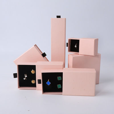 Fabrication en gros Eco-friendly cadeau de haute qualité Box de bijoux personnalisé personnalisé Ring Collier Boucle d'oreille Bracelet Emballage rose Carton papier tiroir Jeuilleux Box avec logo