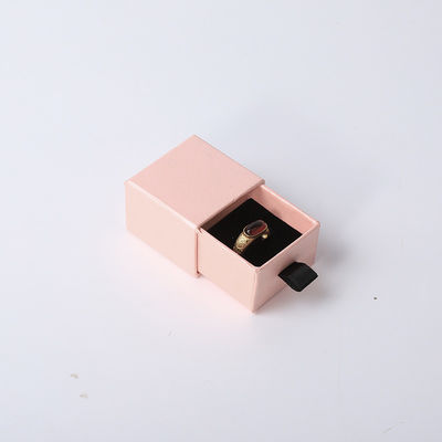 Fabrication en gros Eco-friendly cadeau de haute qualité Box de bijoux personnalisé personnalisé Ring Collier Boucle d'oreille Bracelet Emballage rose Carton papier tiroir Jeuilleux Box avec logo