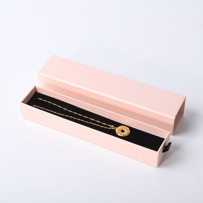Fabrication en gros Eco-friendly cadeau de haute qualité Box de bijoux personnalisé personnalisé Ring Collier Boucle d'oreille Bracelet Emballage rose Carton papier tiroir Jeuilleux Box avec logo