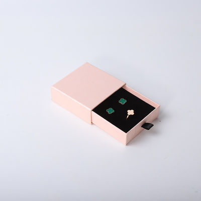 Fabrication en gros Eco-friendly cadeau de haute qualité Box de bijoux personnalisé personnalisé Ring Collier Boucle d'oreille Bracelet Emballage rose Carton papier tiroir Jeuilleux Box avec logo