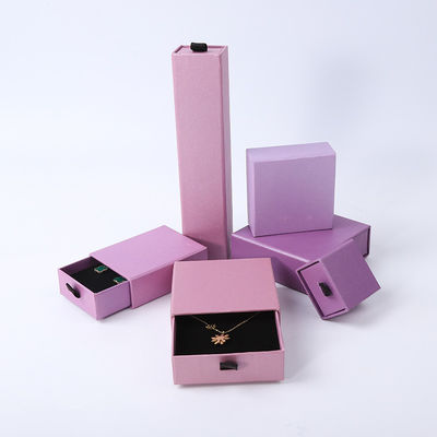 Fabrication en gros Eco-friendly cadeau de haute qualité Box de bijoux personnalisé personnalisé anneau collier boucle d'oreille Bracelet Emballage Carton papier violet tiroir Box de bijoux avec logo