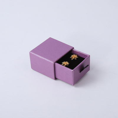 Fabrication en gros Eco-friendly cadeau de haute qualité Box de bijoux personnalisé personnalisé anneau collier boucle d'oreille Bracelet Emballage Carton papier violet tiroir Box de bijoux avec logo