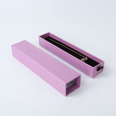 Fabrication en gros Eco-friendly cadeau de haute qualité Box de bijoux personnalisé personnalisé anneau collier boucle d'oreille Bracelet Emballage Carton papier violet tiroir Box de bijoux avec logo