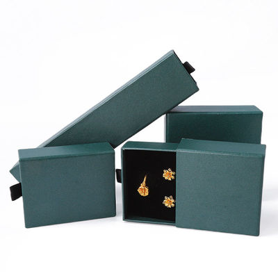 Fabrication en gros Eco-friendly cadeau de haute qualité Box de bijoux personnalisé Custom Ring Collier Boucle d'oreille Bracelet Emballage carton vert Paper Drawer Box de bijoux avec logo