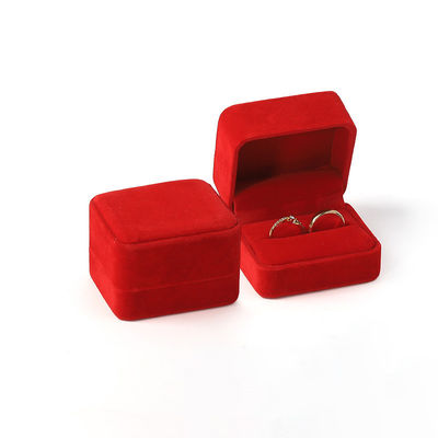 acheter Vente en gros de bijoux de luxe sur mesure Boîte à double anneau Logo personnalisé Joaillerie de velours rouge Boîte d'emballage d'engagement online manufacture
