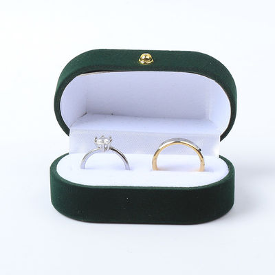 Boîte de bijoux de luxe personnalisée en velours vert personnalisée emballage de bijoux de mariage fiançailles boîte à double anneau avec logo