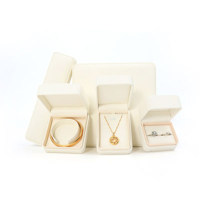 Coffret d'emballage de bijoux en cuir blanc carré fait à la main Coffret de collection de bijoux de luxe sur mesure Coffret pour collier Bracelet Boucles d'oreilles Ring Packaging