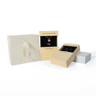 Chine fabrication en gros de haute qualité Collier Boucle d'oreille Bracelet boîte d'anneau Joaillerie emballage personnalisé personnalisé Eco Friendly Carton papier Jaune tiroir Boîte à bijoux avec logo